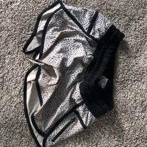 Lululemon Tracker Jacker Shorts LONG S:4